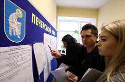  Заява виборця про зміну місця голосування подається до органу ведення Держреєстру виборців особисто 