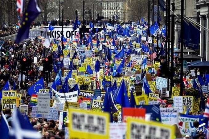 Марш проти Brexit у Лондоні: організатори нарахували мільйон учасників