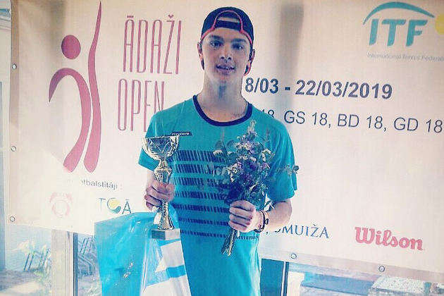 Юний український тенісист Захаров виграв дебютний титул ITF Juniors