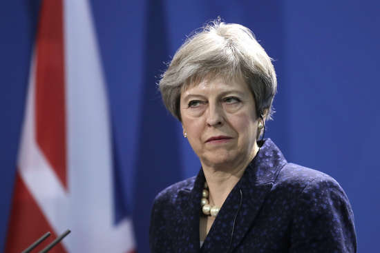 Британські ЗМІ: Тереза Мей готова піти у відставку