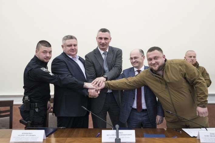 Кличко підписав Меморандум щодо забезпечення правопорядку та безпеки в Києві