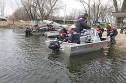 На Кам'янському водосховищі знайдено тіло рибалки, який зник три дні тому
