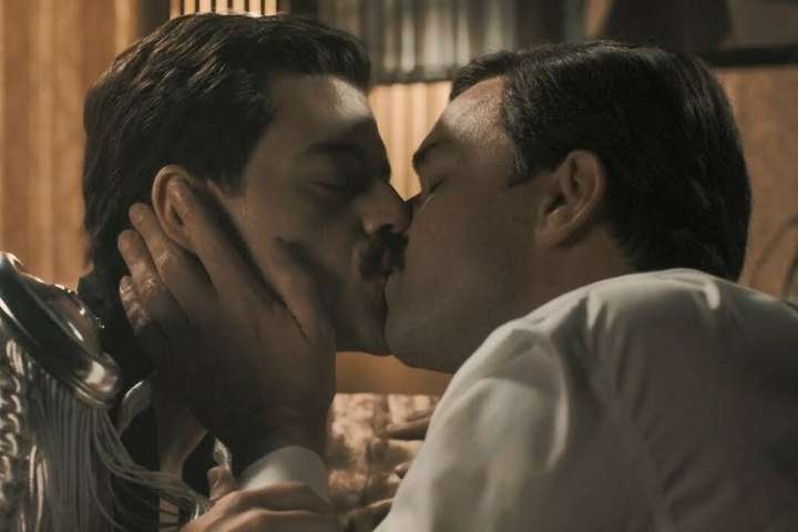 Китайские цензоры вырезали из «Богемской рапсодии» сцены о гомосексуальности Фредди Меркьюри