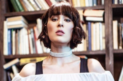 Уехала на заработки: в соцсетях жестко раскритиковали Maruv за поездку в Россию