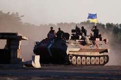 Унаслідок обстрілів на Донбасі український військовий отримав поранення: мапа боїв