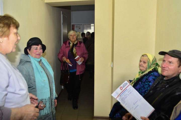 Мобільні поліклініки обстежили майже 30 тисяч жителів Одещини