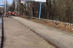 Велодоріжки, нові тротуари: на вул. Заболотного триває капітальний ремонт (фото)