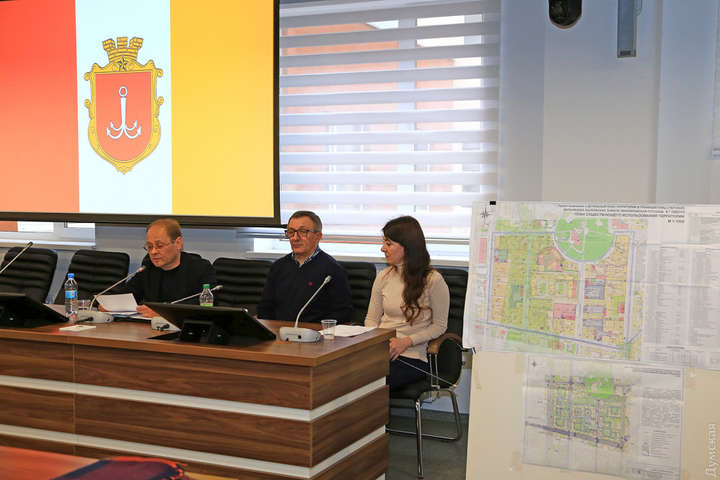 Жителі Молдаванки проігнорували слухання щодо детального плану території біля Михайлівської площі