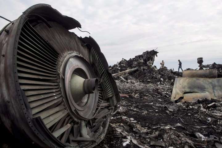 Нидерланды и Австралия начали переговоры с РФ насчет катастрофы MH17