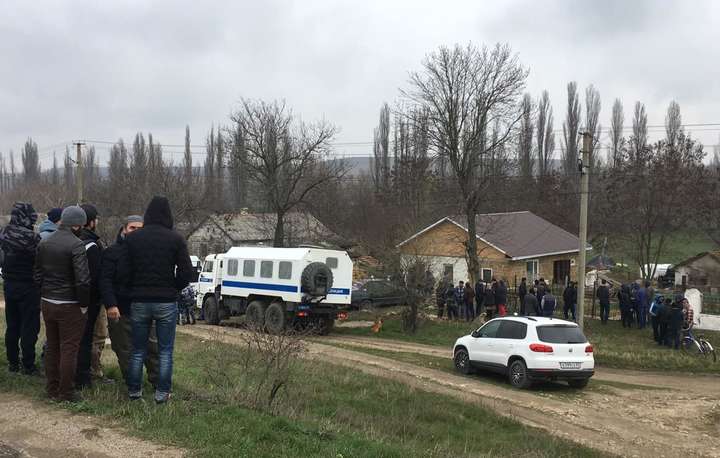 Обшуки в окупованому Криму: ФСБ вже затримала 16 осіб