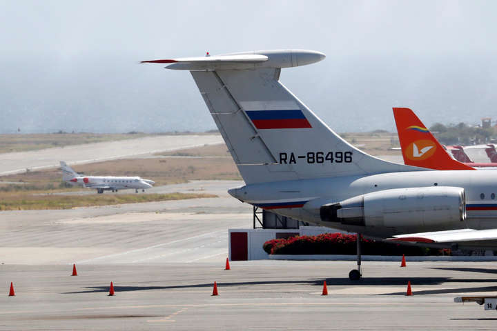Среди российских военных, прибывших в Венесуэлу, есть специалисты по кибербезопасности - Reuters