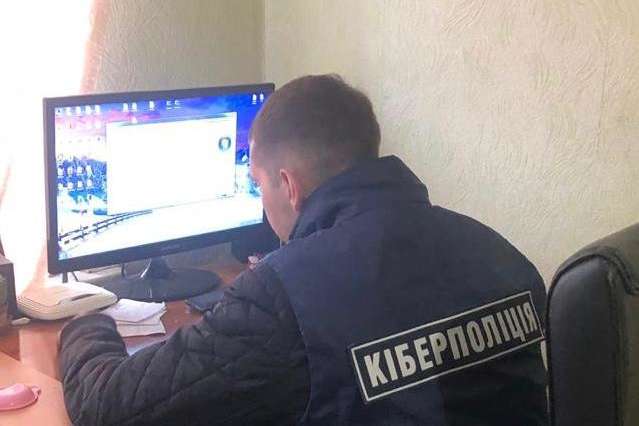 Полиция разоблачила мужчину, который майнил криптовалюту за счет миллиона украинцев