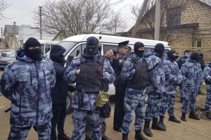 У Ростові-на-Дону затримали трьох кримських татар 