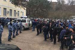 Суд окупантів заарештував 11 кримськотатарських активістів