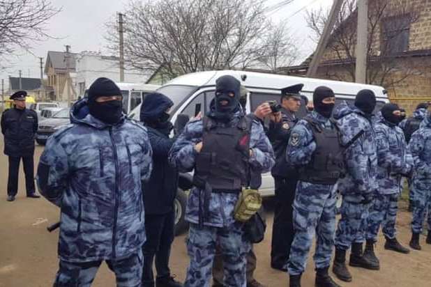 Суд окупантів заарештував 20 кримськотатарських активістів