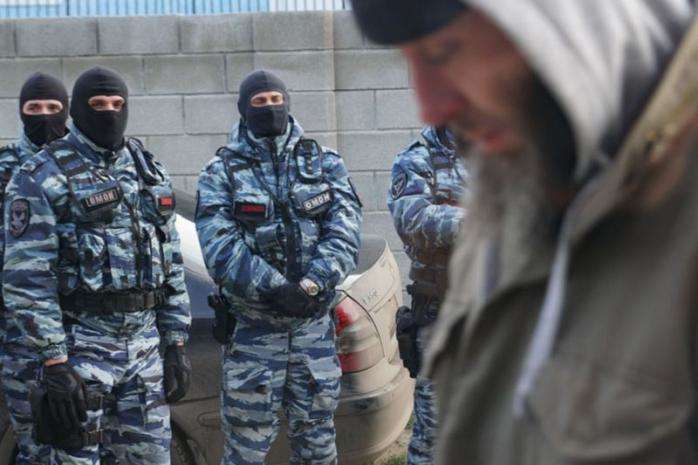 Британія закликає Росію припинити репресії кримських татар