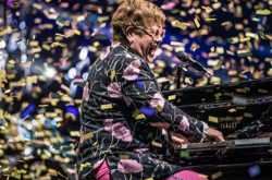 Меган Маркл попросила Элтона Джона стать учителем музыки для их с принцем первенца