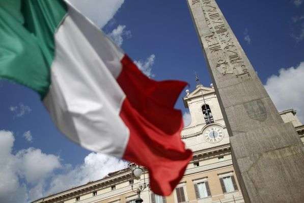 В Італії не будуть спрощувати правила придбання зброї