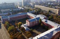 Київський ліцей ім. Богуна вперше набиратиме на навчання дівчат