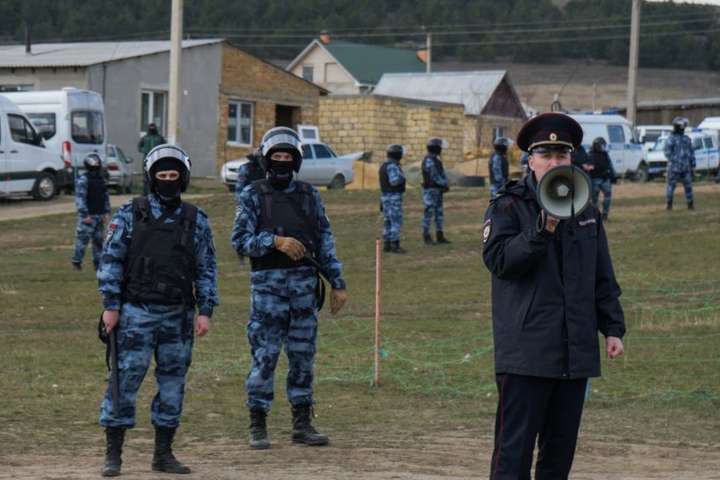 ЄС зажадав від Росії припинення переслідування кримських татар в окупованому Криму