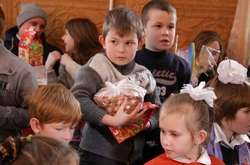 Батьківських прав торік позбавили батьків 5 тисяч дітей