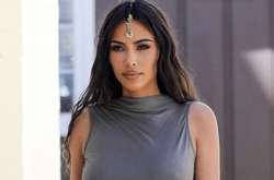 Ким Кардашьян заявилась на вечеринку в образе восточной принцессы 