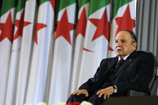 Президент Алжиру призначив перехідний уряд