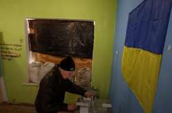 Виборча дільниця у Зайцевому на Донеччині