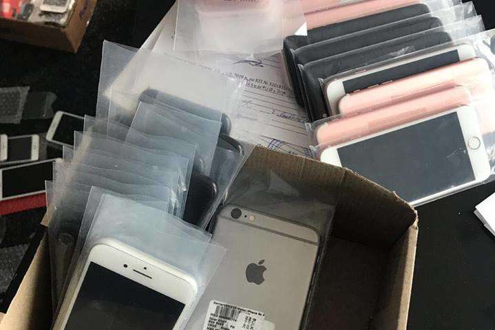 У Києві викрито фальсифіковане виробництво телефонів Apple та їх продаж (фото)
