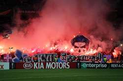 УЄФА покарало київське «Динамо» за піротехніку і блокування сходів на стадіоні