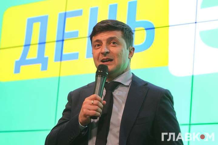 Огляд європейської преси: українці голосували за «щирого учителя» із серіалу
