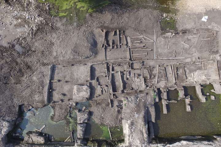 Археологи під час розкопок у Києві знайшли вулицю XVII–XVIII століть (фото)