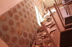 У школі під Києвом на дітей посипалася плитка (фото)