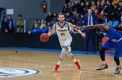 Ефектний триочковий лідера «Дніпра» в чвертьфіналі Суперліги (відео)