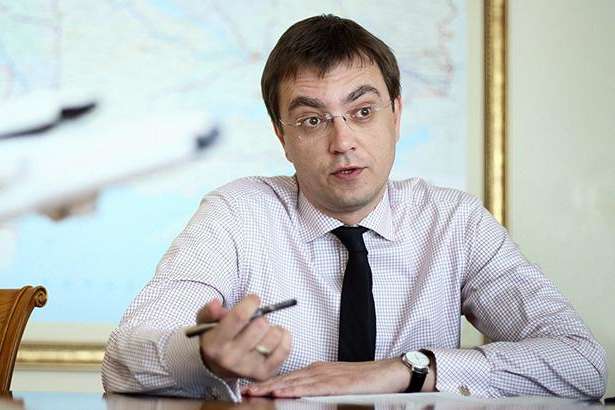 Омелян відповів РФ на пропозицію відновити авіасполучення