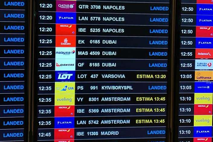 Аеропорт Барселони тепер теж пише Kyiv