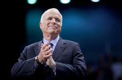 У Києві з’явилася вулиця Джона Маккейна