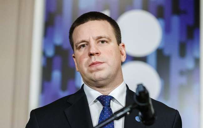 Уряд Естонії йде у відставку