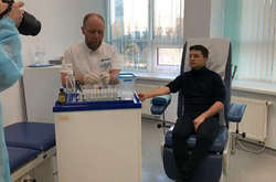 У Зеленського аналізи брав актор з серіалу «Свати» та учасник кулінарного шоу