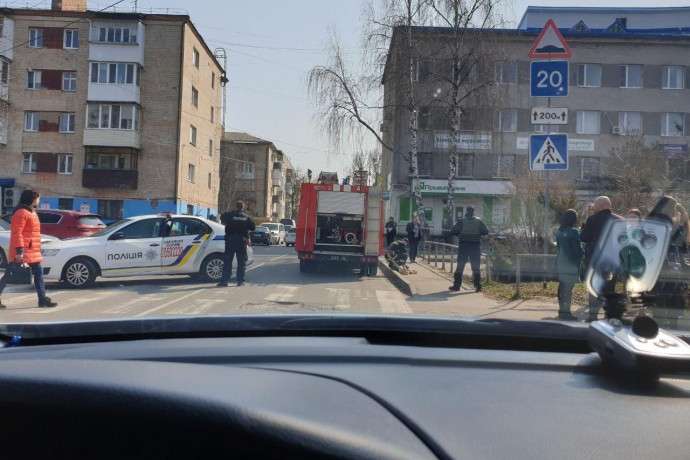 У Вінниці через підозрілу сумку евакуювали відділення Приватбанку