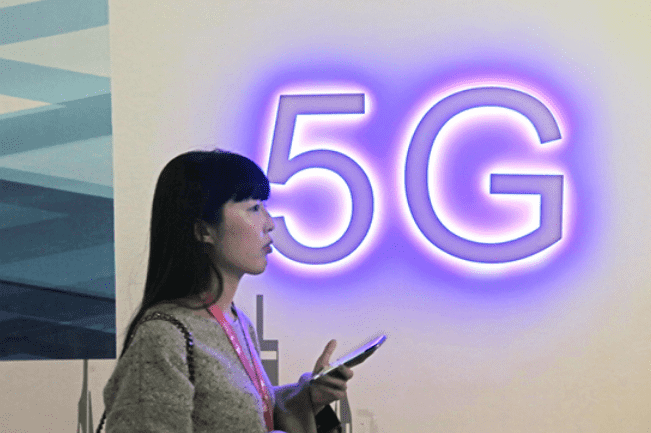 Експерт розповів як США борються з Китаєм за 5G