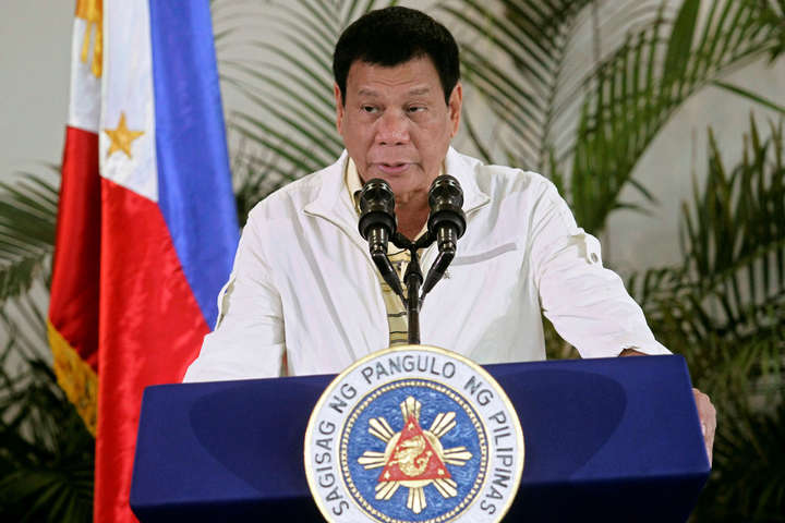 Президент Филиппин пригрозил Китаю войсками