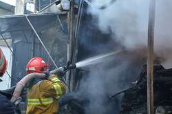 На Київщині горіли склади Нової Пошти