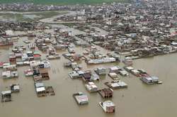 В Ірані синоптики прогнозують знову зливи, а рятувальники евакуюють тисячі людей