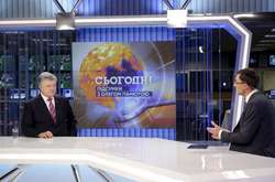  Президент Петро Порошенко з журналістом Олегом Панютою 