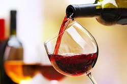 Ежевечерний бокал вина увеличивает риск инсульта