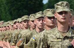 Навесні на військову службу планують призвати майже 800 киян