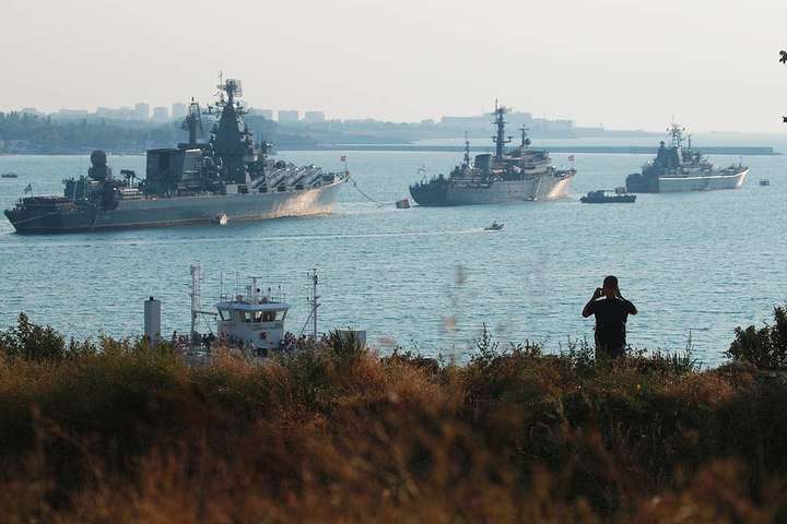 Россия вывела корабли в Черное море в связи с масштабными учениями НАТО