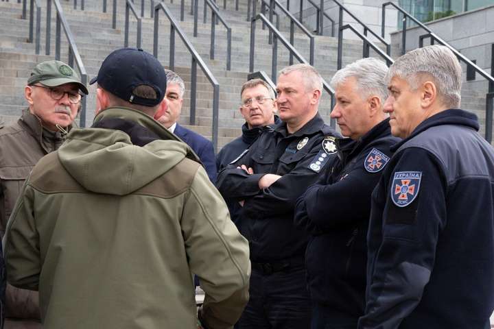 Поліція та рятувальники вже готуються до можливих дебатів на стадіоні «Олімпійський»