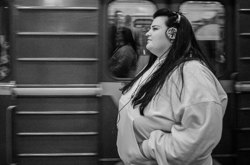 Просто пушка-пышка: украинская рэперша alyona alyona представила новый клип